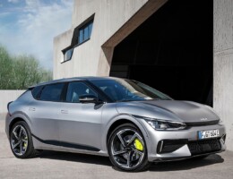 Kia “proizvajalec leta” 2022 po izboru TopGear.com