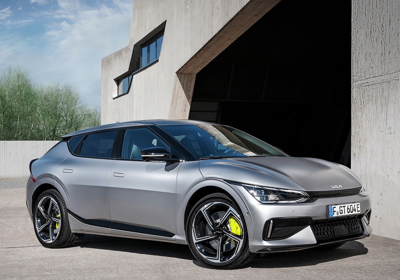 Kia “proizvajalec leta” 2022 po izboru TopGear.com