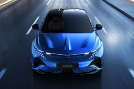 Alpine A390 prinaša novo raven električne agilnosti z aktivnim vektoriranjem navora