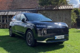 Hyundai v Sloveniji predstavil novi IONIQ 9: električni SUV s tremi vrstami sedežev in dosegom do 620 km