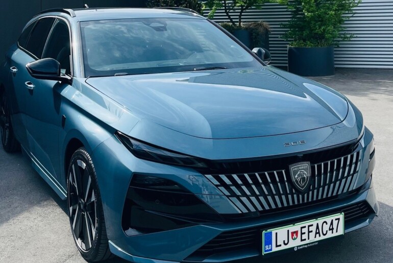 Novi Peugeot 308 in 308 SW: prenova z več tehnologije, učinkovitosti in izbire pogonov