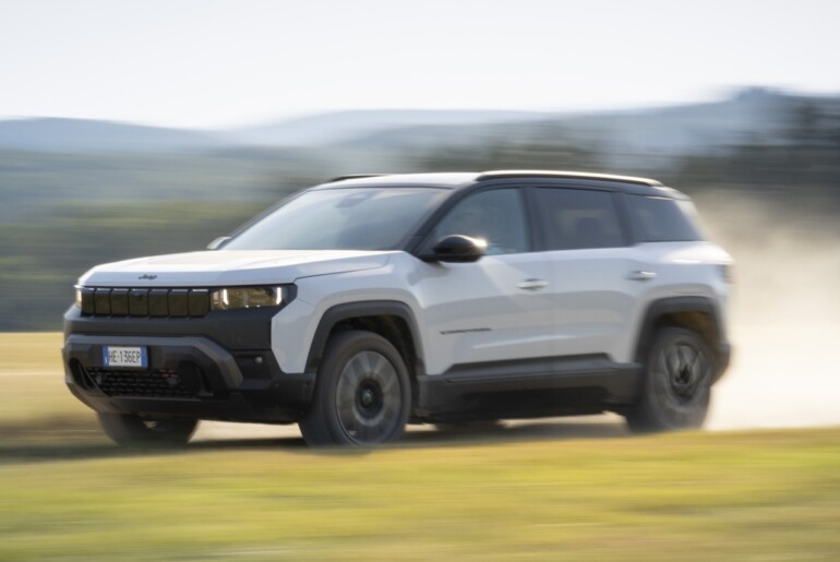 Jeep Compass navdušuje na XMasters 2026: italijanski SUV v središču največjega outdoor festivala