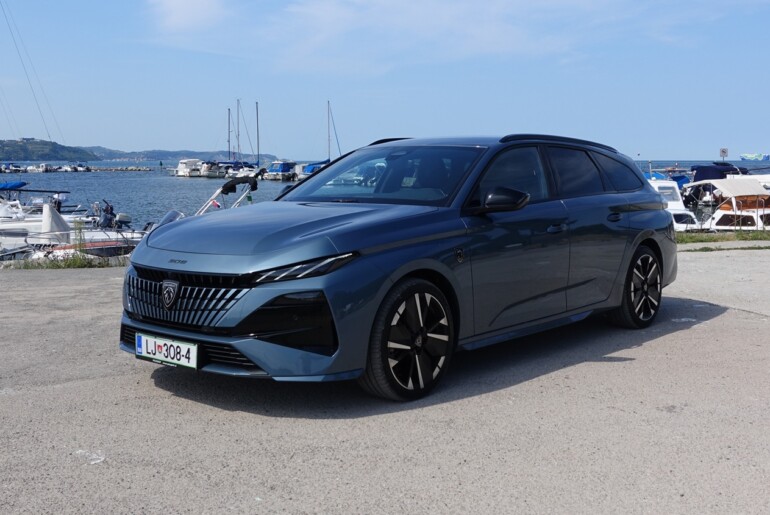 Peugeot 308 SW BlueHDi 130 EAT8: karavan, ki zna biti tudi vozniško več kot zanimiv
